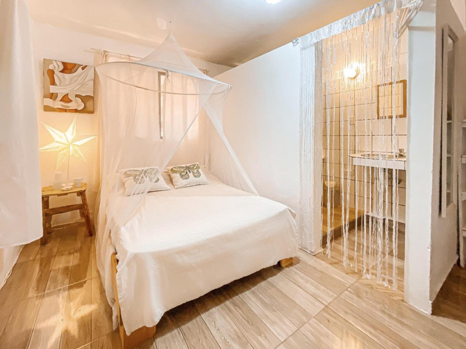 La Hacienda Guest House Лас Галерас Екстериор снимка