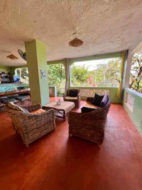 La Hacienda Guest House Лас Галерас Екстериор снимка